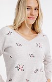 Pull broderie all over