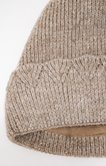 Bonnet avec fils métalliques
