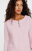 Pull matière fantaisie