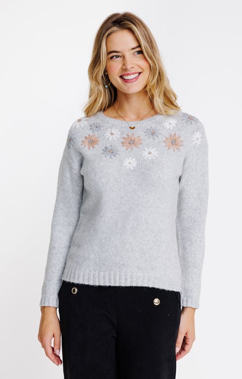 Pull avec fleurs brodées