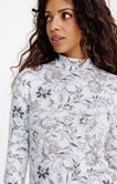 TEE-SHIRT COL MONTANT IMPRIME FLEURS