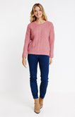 Pull torsades sur le devant