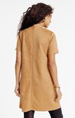 Robe en suédine