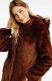 Manteau en fausse fourrure