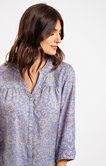 Blouse imprimée avec détails broderies 