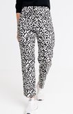 Pantalon 7/8 imprimé détail œillet