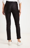 Pantalon 7/8 enduit imprimé animalier